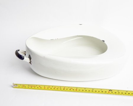 Bedpan in Enamel